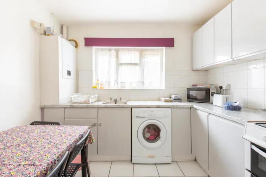 Cosy 1 Bedroom Flat Near Barking Town Centre Exteriör bild